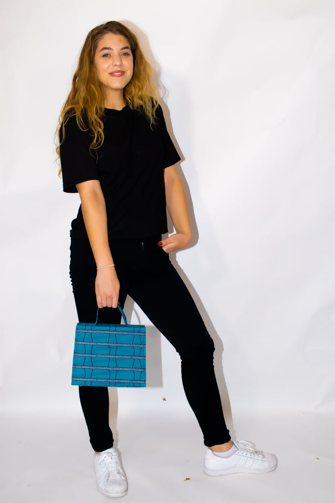 Susan: Beautiful Blue Bag Nice & Simple